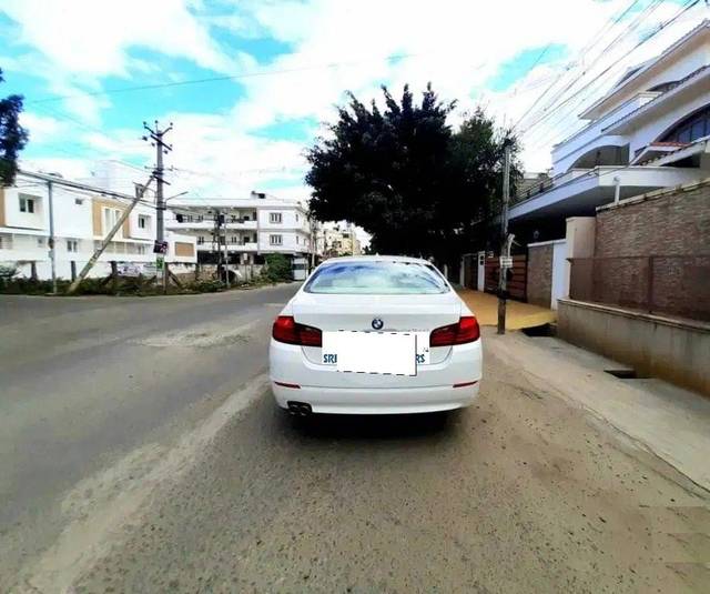 https://images10.gaadi.com/usedcar_image/3683245/original/processed_img2919385__usedcar_15_5701700657114_1700657139.jpeg?imwidth=6401
