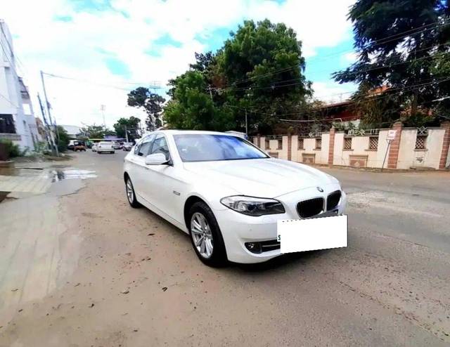 https://images10.gaadi.com/usedcar_image/3683245/original/processed_img2919385__usedcar_3_5701700657114_1700657135.jpeg?imwidth=6400