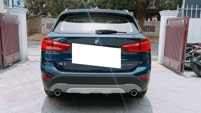 https://images10.gaadi.com/usedcar_image/3683283/original/processed_img2919406__usedcar_19_5701700658419_1700658445.jpeg?imwidth=6402
