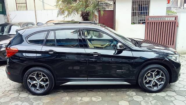 https://images10.gaadi.com/usedcar_image/3683286/original/processed_img2919408__usedcar_16_5701700658530_1700658556.jpeg?imwidth=6401