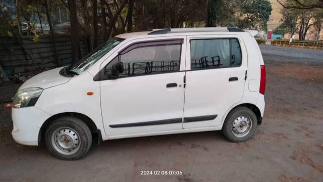 https://images10.gaadi.com/usedcar_image/3683363/original/processed_8731e09b-e892-4dac-918f-168b51e72505.jpg?imwidth=6400