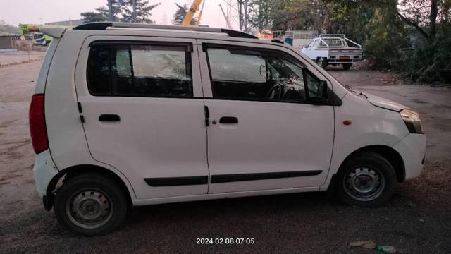 https://images10.gaadi.com/usedcar_image/3683363/original/processed_c4530fdb-d0bb-4c56-a99f-89d851f4877b.jpg?imwidth=6401