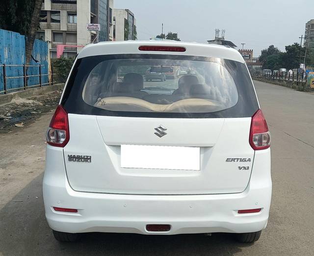 https://images10.gaadi.com/usedcar_image/3683392/original/processed_img2919459__used_car_2919459_1700662197.jpg?imwidth=6402