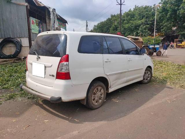 https://images10.gaadi.com/usedcar_image/3683399/original/processed_ae2336a5-3dc8-404a-9e3a-9de3b290f862.jpg?imwidth=6402