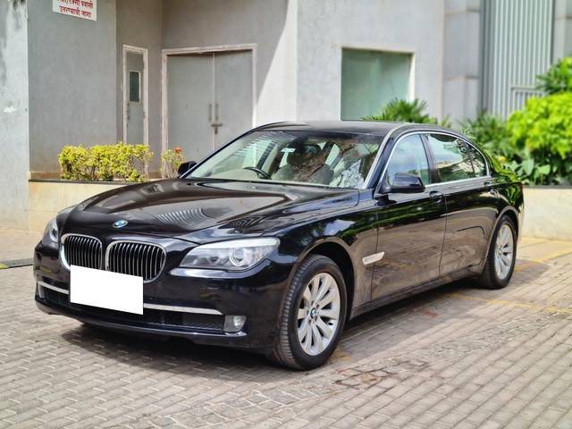 https://images10.gaadi.com/usedcar_image/3683404/original/processed_img2919461__used_car_2919461_1700662543.jpg?imwidth=6402
