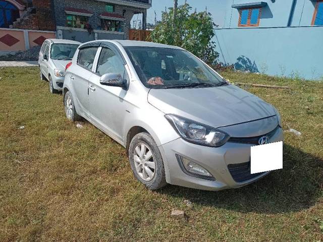 https://images10.gaadi.com/usedcar_image/3683438/original/processed_4ed0ee50-7cda-4431-9ae8-9c20cd84ca49.jpg?imwidth=6400