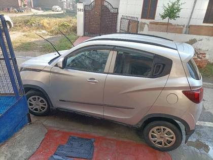 Mahindra KUV 100 mFALCON D75 K4 Mahindra KUV 100 mFALCON D75 K4