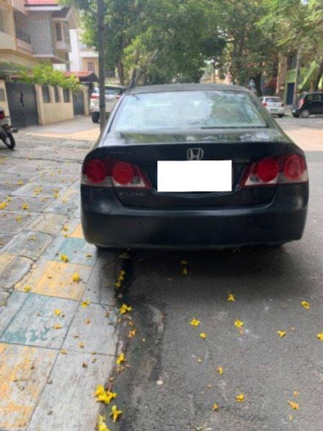 https://images10.gaadi.com/usedcar_image/3683627/original/processed_c80ac254-d34c-4314-b872-4090be6c98b4.jpeg?imwidth=6401