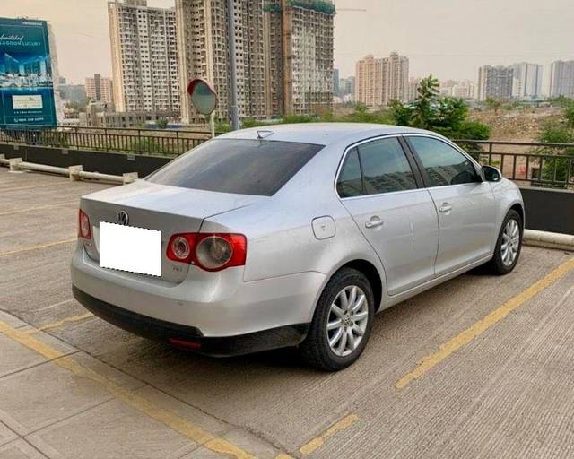 https://images10.gaadi.com/usedcar_image/3683643/original/processed_ddd0f31b-a397-477b-94b4-537d624697ef.jpeg?imwidth=6400