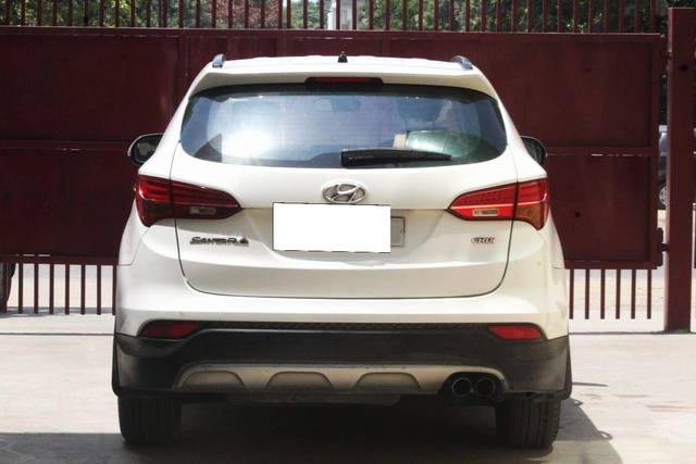 https://images10.gaadi.com/usedcar_image/3683782/original/processed_img2919515__used_car_2919515_1700712224.jpg?imwidth=6401