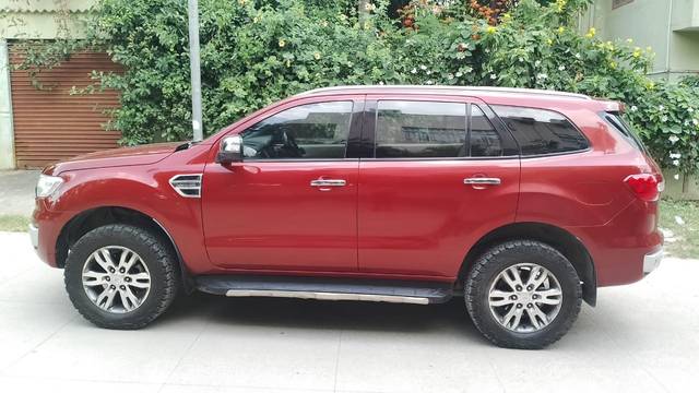 https://images10.gaadi.com/usedcar_image/3683854/original/img2919532__used_car_2919532_1700716578.jpg?imwidth=6400