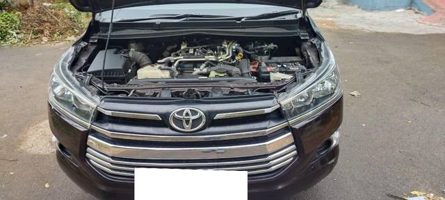 https://images10.gaadi.com/usedcar_image/3683878/original/processed_img2919547__used_car_2919547_1700717428.jpg?imwidth=6402