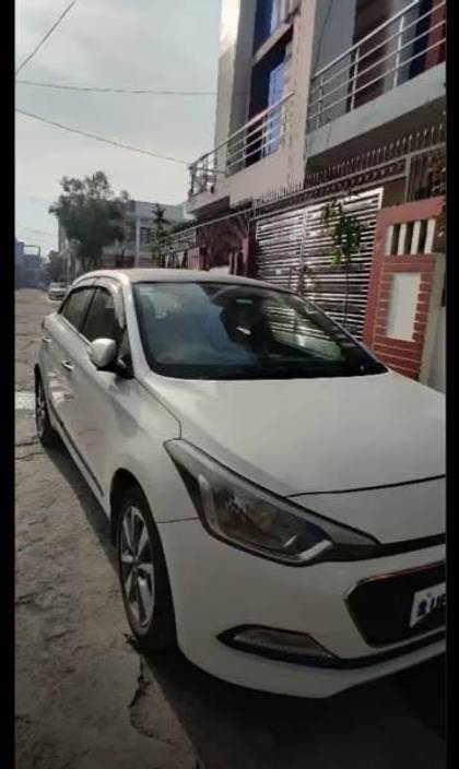 Hyundai i20 Sportz Option 1.4 CRDi Hyundai i20 Sportz Option 1.4 CRDi