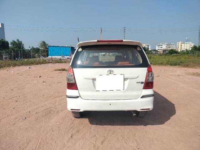 https://images10.gaadi.com/usedcar_image/3683929/original/processed_0a31af95-a1d4-4cb7-855d-a75c9bab8d87.jpg?imwidth=6402