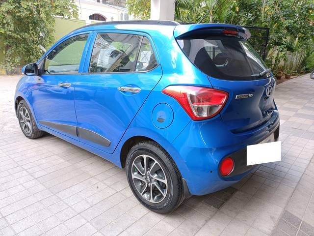 https://images10.gaadi.com/usedcar_image/3683933/original/processed_img2919571__usedcar_img20220827170139_2021700719036_1700719080.jpg?imwidth=6402
