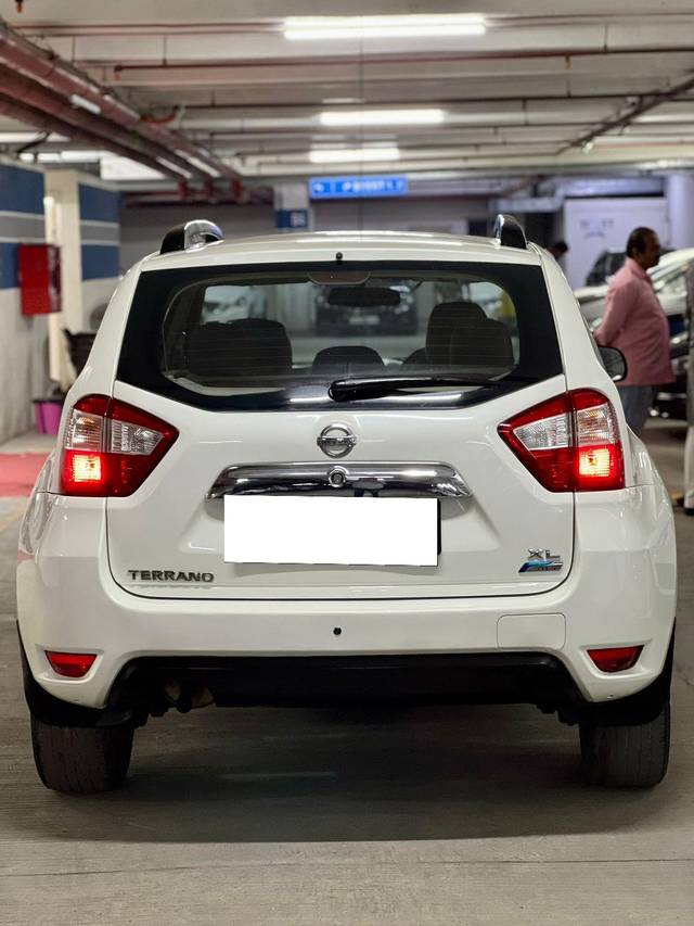 https://images10.gaadi.com/usedcar_image/3683948/original/processed_img2919576__used_car_2919576_1700719439.jpg?imwidth=6401
