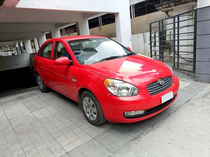 Hyundai Verna Xi (Petrol)