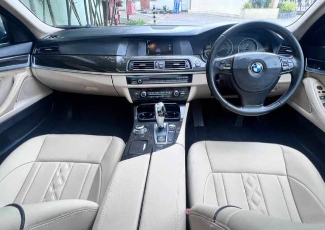 https://images10.gaadi.com/usedcar_image/3683970/original/img2919589__used_car_2919589_1700720217.jpg?imwidth=6401