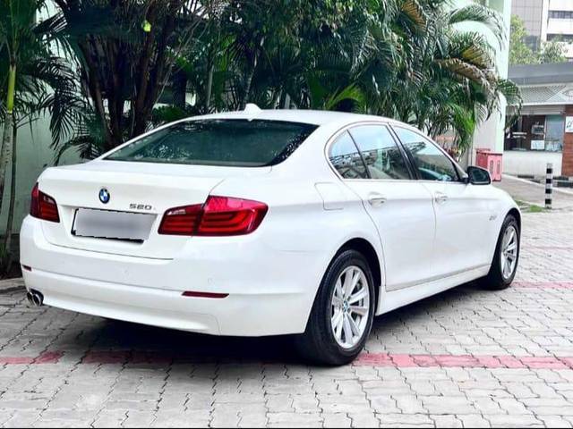 https://images10.gaadi.com/usedcar_image/3683970/original/processed_img2919589__used_car_2919589_1700720215.jpg?imwidth=6402