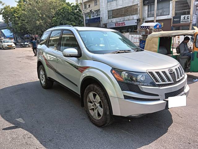 https://images10.gaadi.com/usedcar_image/3684047/original/processed_img2919635__used_car_2919635_1700721856.jpg?imwidth=6400