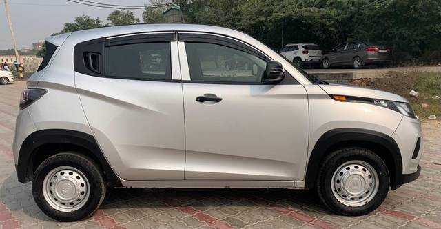 https://images10.gaadi.com/usedcar_image/3684102/original/processed_img2919663__used_car_2919663_1700723521.jpg?imwidth=6401