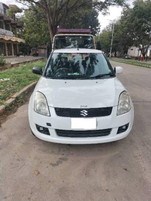 https://images10.gaadi.com/usedcar_image/3684103/original/processed_00704368-4e40-417c-9d70-85264cc9b029.jpg?imwidth=6400