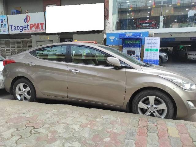 https://images10.gaadi.com/usedcar_image/3684165/original/processed_44f714cf-01e0-47d1-a287-77691587f0de.jpg?imwidth=6402