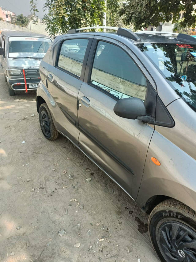 https://images10.gaadi.com/usedcar_image/3684212/original/processed_0cca5a3c-0a19-40a0-947a-812c314d548f.png?imwidth=6400