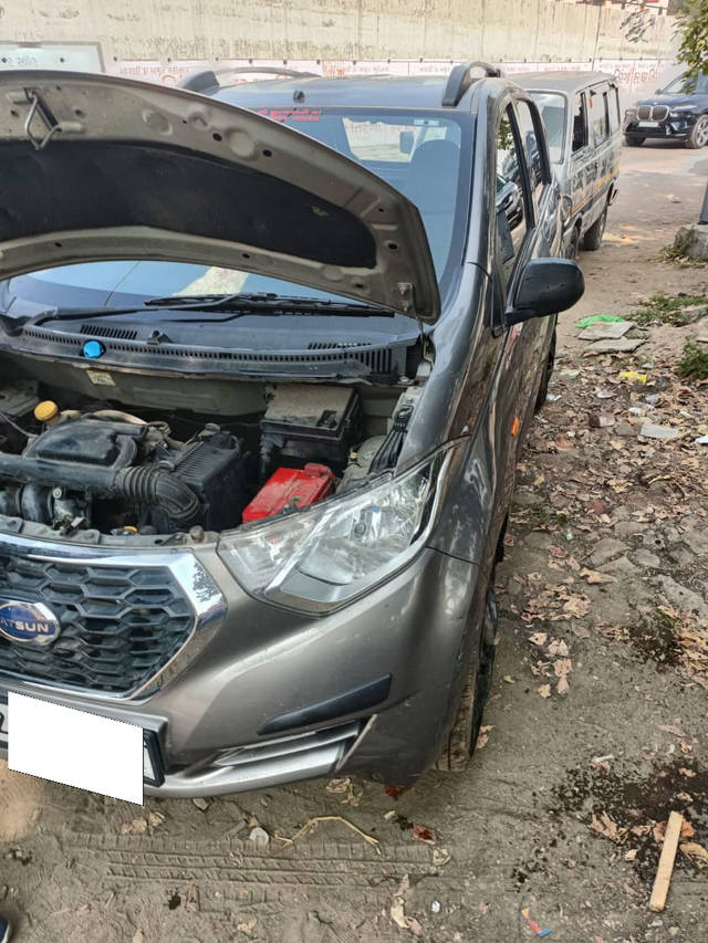 https://images10.gaadi.com/usedcar_image/3684212/original/processed_59f309b2-0701-4a09-9884-b6433e06057c.png?imwidth=6401