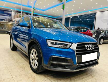 Audi Q3 30 TDI Audi Q3 30 TDI
