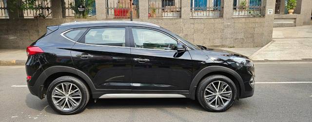 https://images10.gaadi.com/usedcar_image/3684238/original/processed_img2919726__used_car_2919726_1700727801.jpg?imwidth=6401