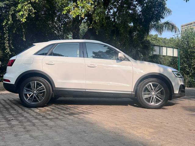 https://images10.gaadi.com/usedcar_image/3684283/original/processed_img2919757__used_car_2919757_1700728779.jpg?imwidth=6401
