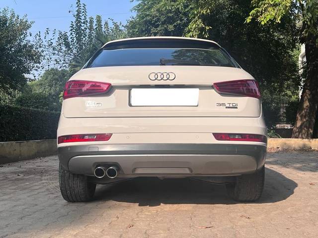 https://images10.gaadi.com/usedcar_image/3684283/original/processed_img2919757__used_car_2919757_1700728802.jpeg?imwidth=6402