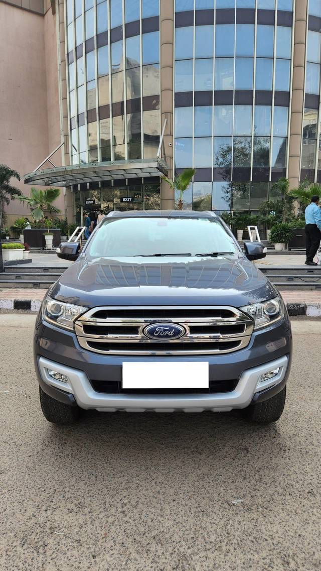 https://images10.gaadi.com/usedcar_image/3684297/original/processed_img2919762__used_car_2919762_1700729279.jpg?imwidth=6401