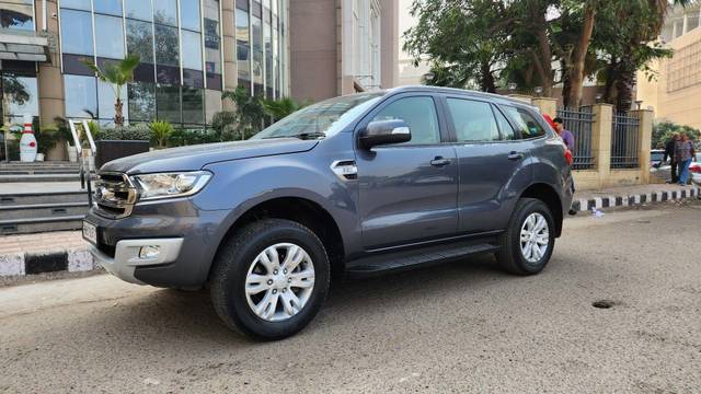 https://images10.gaadi.com/usedcar_image/3684297/original/processed_img2919762__used_car_2919762_1700729286.jpg?imwidth=6400