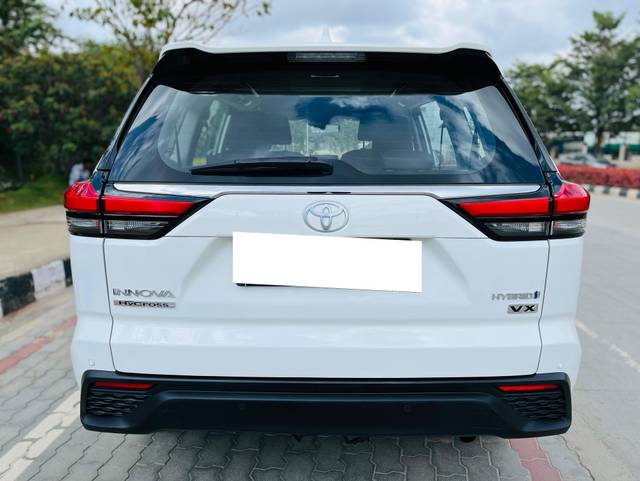 https://images10.gaadi.com/usedcar_image/3684312/original/processed_img2919765__used_car_2919765_1700729862.jpg?imwidth=6401