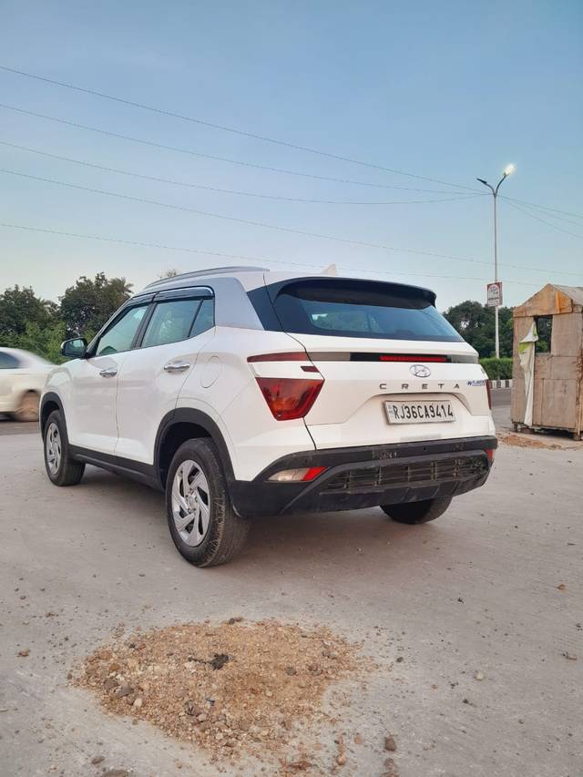 https://images10.gaadi.com/usedcar_image/3684344/original/594355__cover_image-20231123144230.jpeg?imwidth=6400