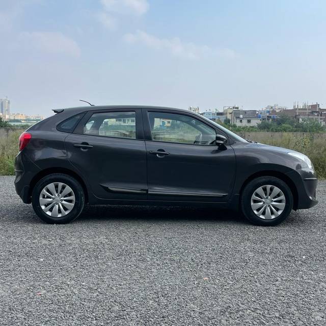 https://images10.gaadi.com/usedcar_image/3684355/original/img2919782__used_car_2919782_1700731277.jpg?imwidth=6401