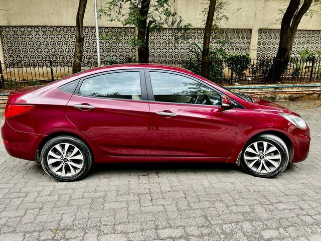 https://images10.gaadi.com/usedcar_image/3684366/original/img2919788__used_car_2919788_1700731653.jpg?imwidth=6401