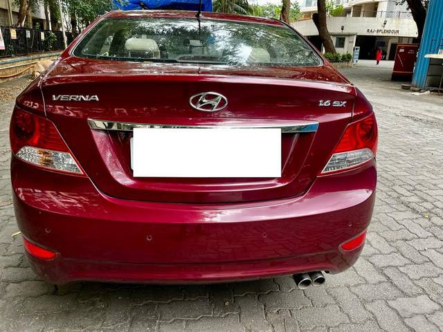 https://images10.gaadi.com/usedcar_image/3684366/original/processed_img2919788__used_car_2919788_1700731660.jpg?imwidth=6402