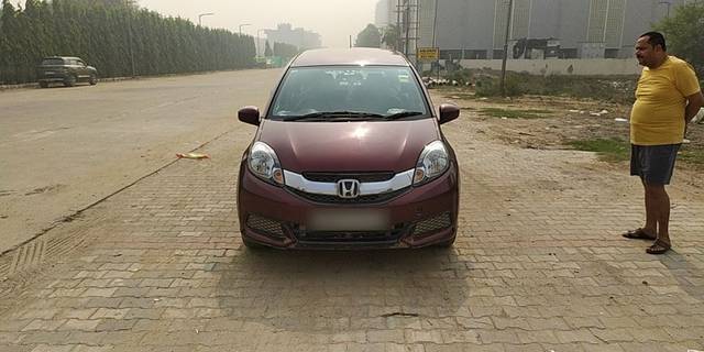 https://images10.gaadi.com/usedcar_image/3684380/original/16__VCC_1819382_94_1700123841.jpg?imwidth=6400