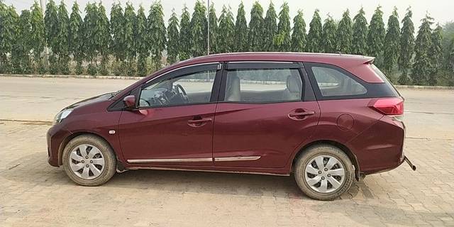 https://images10.gaadi.com/usedcar_image/3684380/original/16__VCC_IMG_1700117385103_1819382_95_1700117745.jpg?imwidth=6401