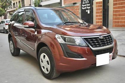 Mahindra XUV500 W5 Mahindra XUV500 W5