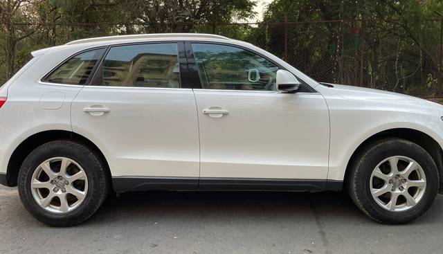https://images10.gaadi.com/usedcar_image/3684471/original/img2919840__usedcar_audiq524977_2919840_1700735249.jpg?imwidth=6401