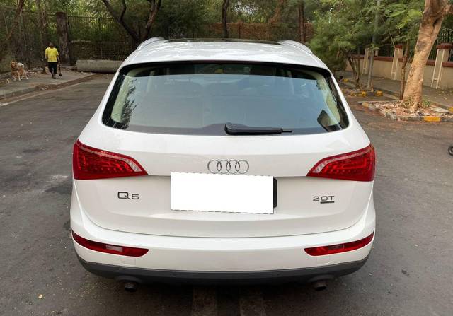 https://images10.gaadi.com/usedcar_image/3684471/original/processed_img2919840__usedcar_audiq524974_2919840_1700735249.jpg?imwidth=6402