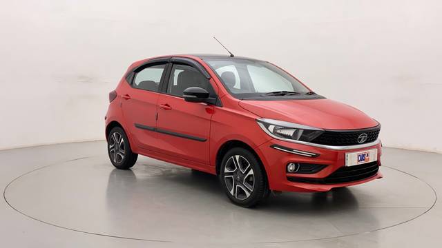 https://images10.gaadi.com/usedcar_image/3684509/original/97598fab-dfb4-4caf-b191-58afc9355a6f__43.jpg?imwidth=6400
