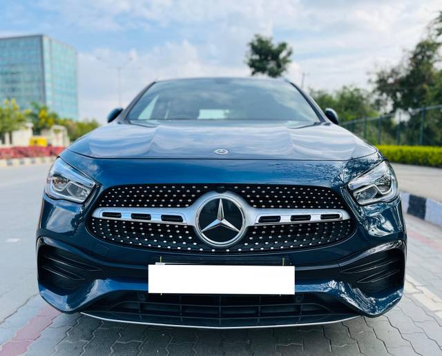https://images10.gaadi.com/usedcar_image/3684551/original/processed_img2919915__used_car_2919915_1700736822.jpg?imwidth=6402