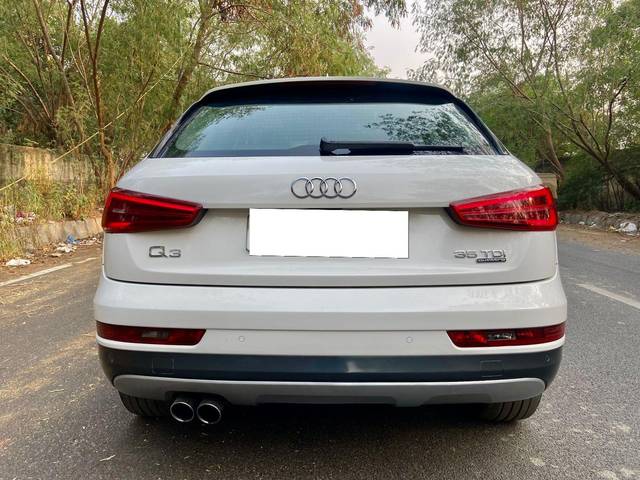 https://images10.gaadi.com/usedcar_image/3684593/original/processed_img2919941__used_car_2919941_1700737108.jpg?imwidth=6402