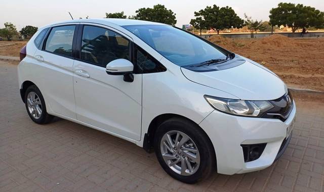 https://images10.gaadi.com/usedcar_image/3684663/original/img2919983__usedcar_img_20231018_wa0053_7201700739237_1700739248.jpg?imwidth=6400