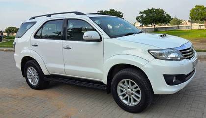 Toyota Fortuner 4x2 AT TRD Sportivo Toyota Fortuner 4x2 AT TRD Sportivo
